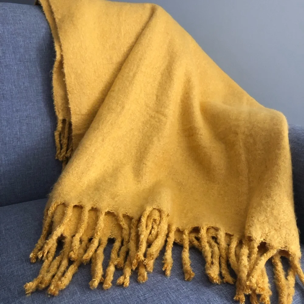 New: Pottery Barn 80 x 55 Acrylic Throw Blanket